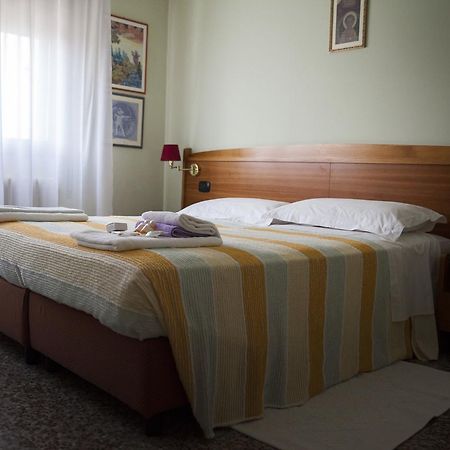 Hotel Trieste Pontelongo Exteriér fotografie